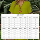 Completo da donna casual composto da top a maniche corte e pantaloni a gamba larga.