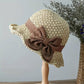 Cappello di paglia in stile francese con fiocco 👒 — Design intrecciato traspirante, ampia falda ondulata, protezione solare ed effetto snellente per il viso. Vestibilità regolabile (non vola via!), pieghevole e compatto 🌊