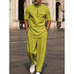 Completo da uomo in stile casual moderno, con giacca e pantaloni, con collo rotondo