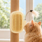 🐾✨ Spazzola autospazzolante da angolo 2 in 1 per pet con bacchetta piumata – Coccole, gioco e pulizia in un solo accessorio